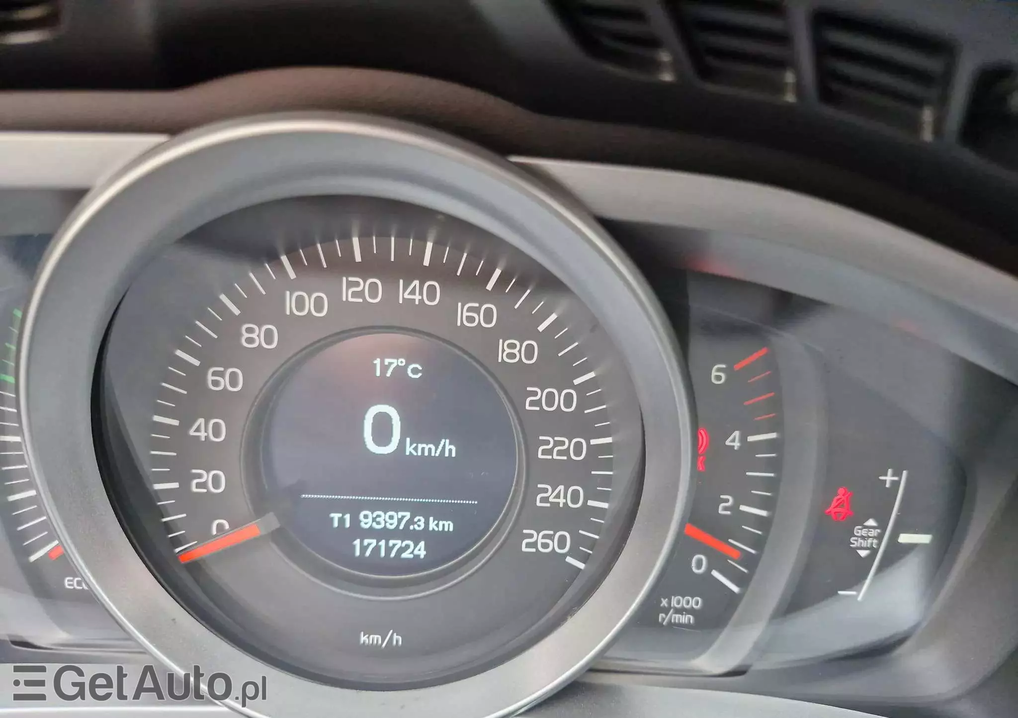 VOLVO V40 D2 Drive-E SCR Momentum