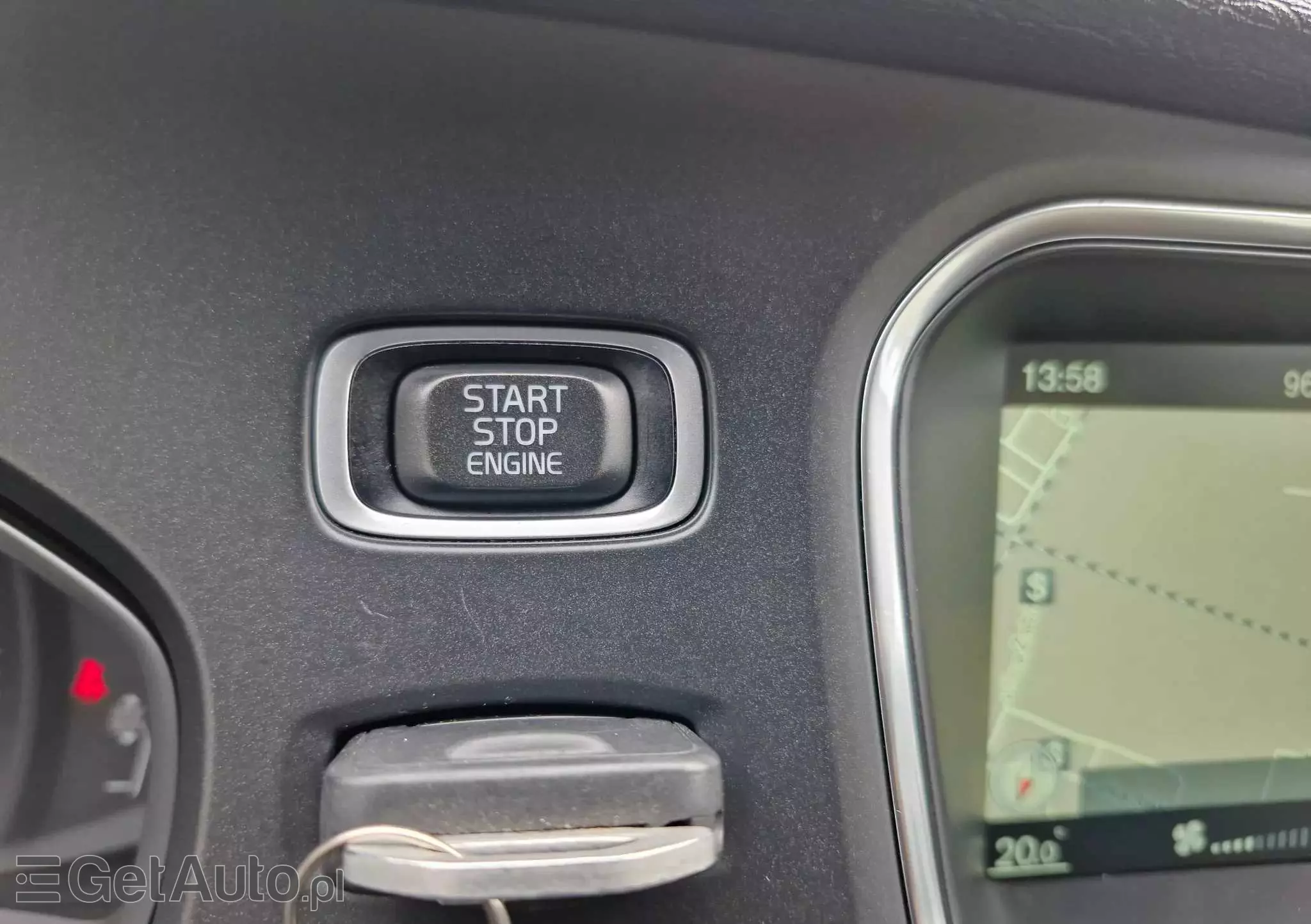 VOLVO V40 D2 Drive-E SCR Momentum