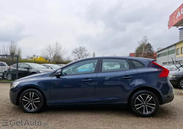 VOLVO V40 D2 Drive-E SCR Momentum