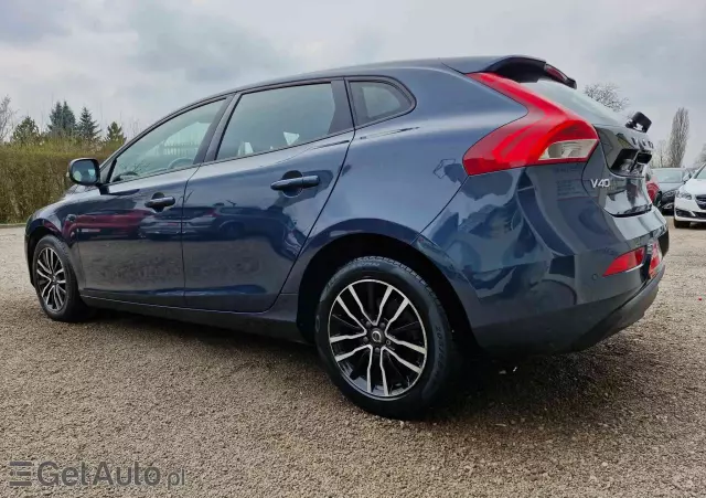 VOLVO V40 D2 Drive-E SCR Momentum