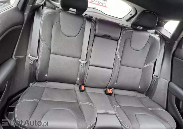 VOLVO V40 D2 Drive-E SCR Momentum