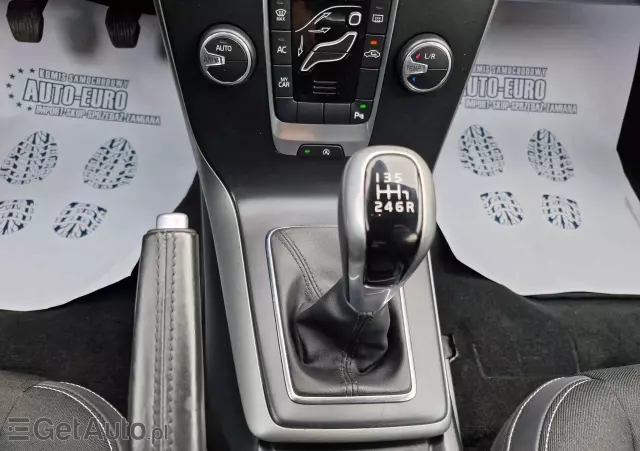 VOLVO V40 D2 Drive-E SCR Momentum