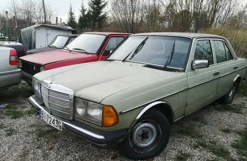 MERCEDES-BENZ W123 
