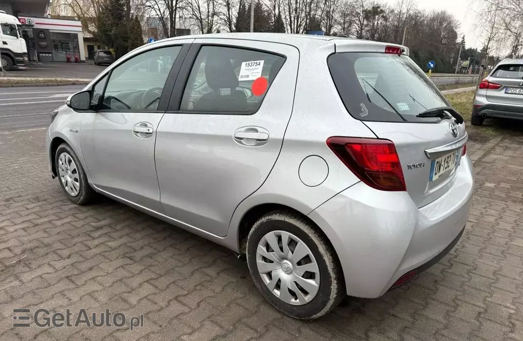 TOYOTA Yaris 
