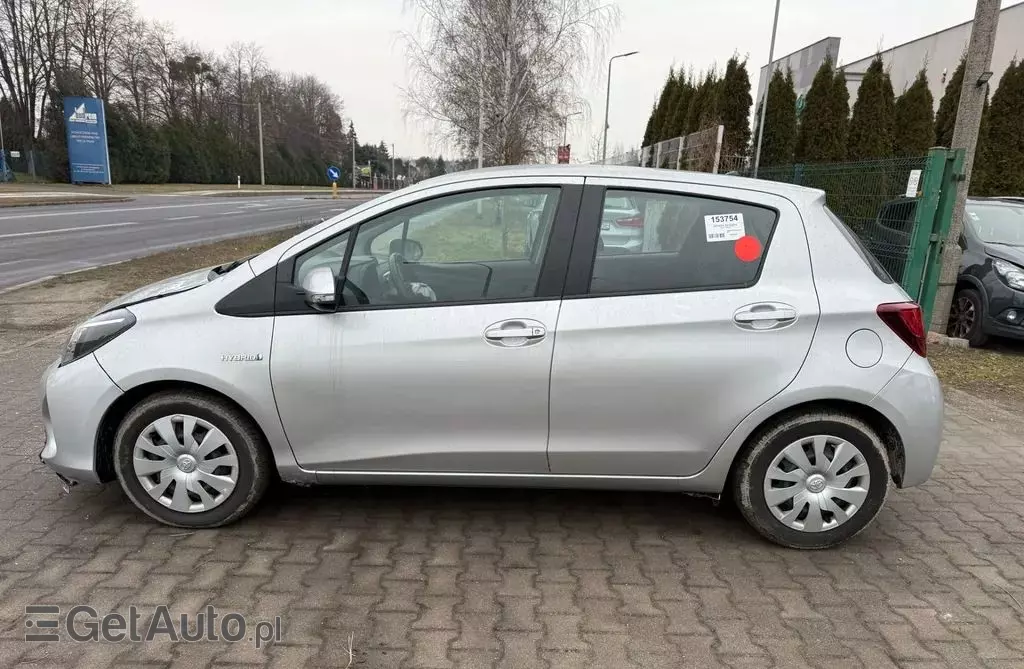 TOYOTA Yaris 
