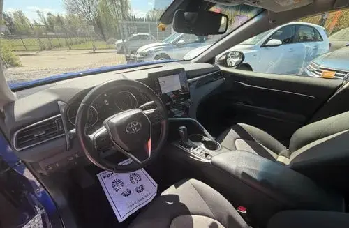 TOYOTA Camry 