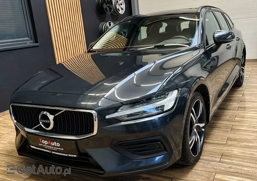 VOLVO V60 D4 Momentum