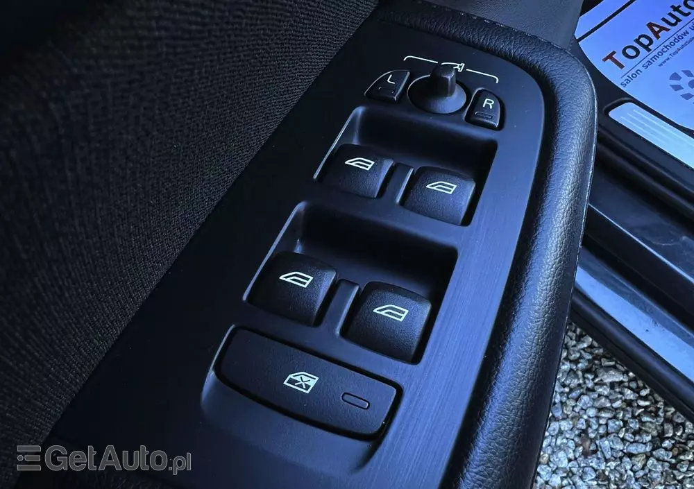 VOLVO V60 D4 Momentum