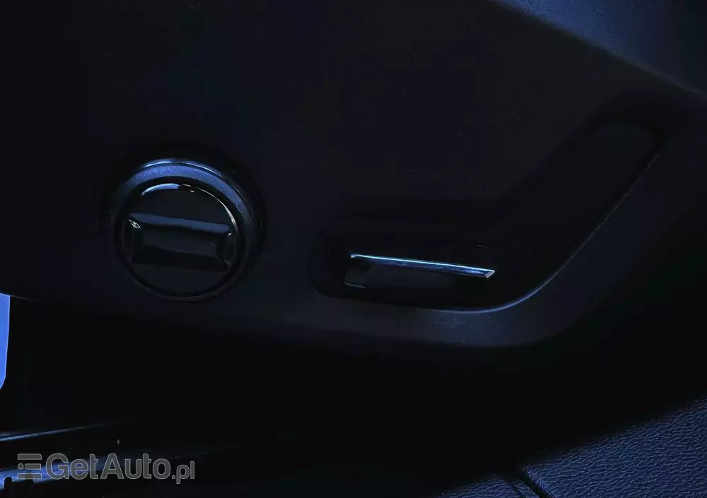 VOLVO V60 D4 Momentum