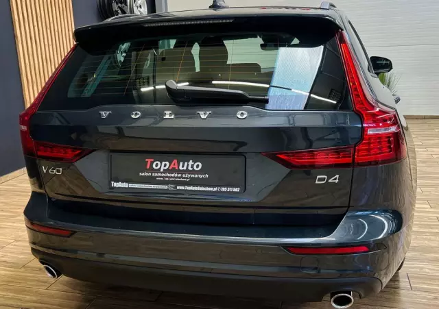 VOLVO V60 D4 Momentum
