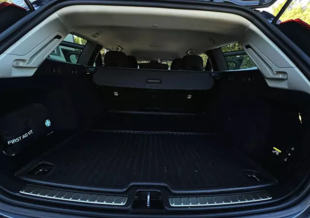 VOLVO V60 D4 Momentum