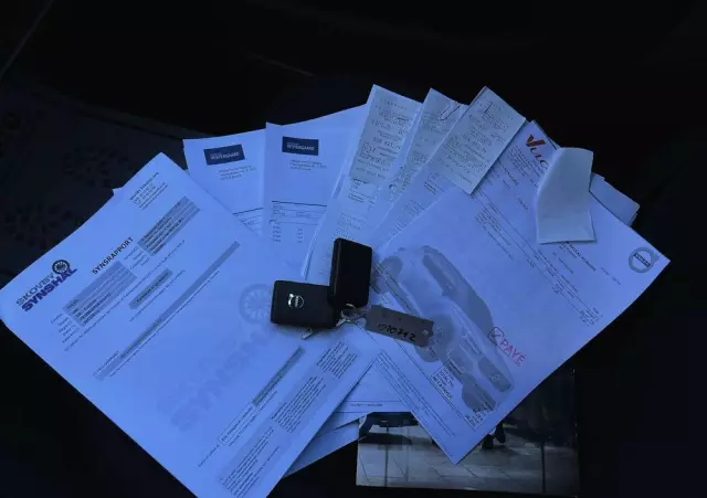 VOLVO V60 D4 Momentum