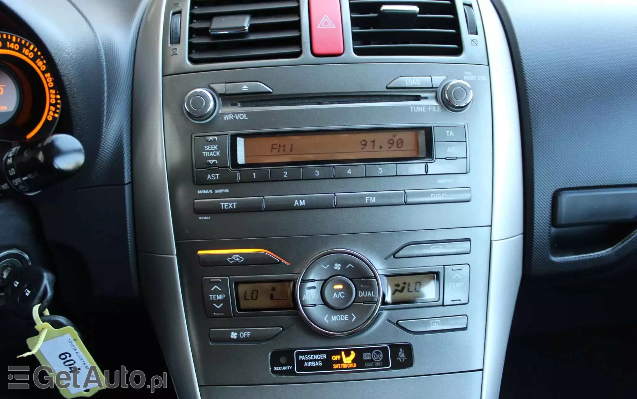 TOYOTA Auris  1.6 VVT-i Team