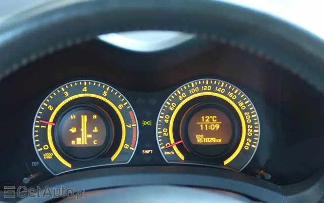 TOYOTA Auris  1.6 VVT-i Team