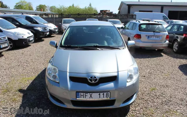 TOYOTA Auris  1.6 VVT-i Team