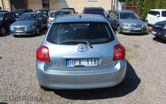 TOYOTA Auris  1.6 VVT-i Team