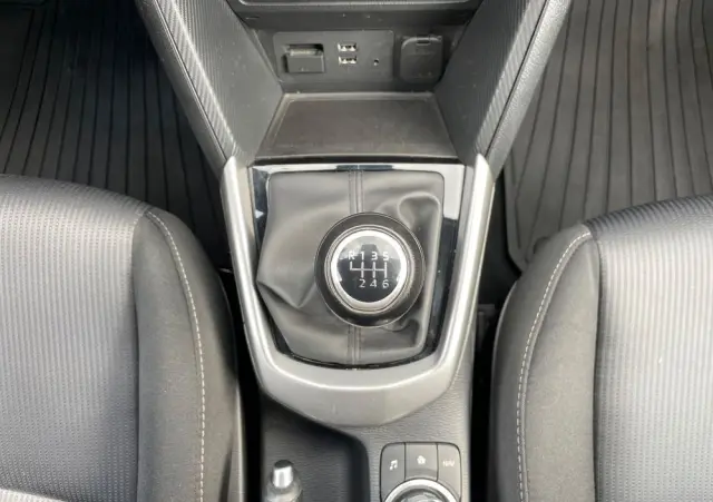 MAZDA CX-3 SKYACTIV-G 120 FWD Exclusive-Line