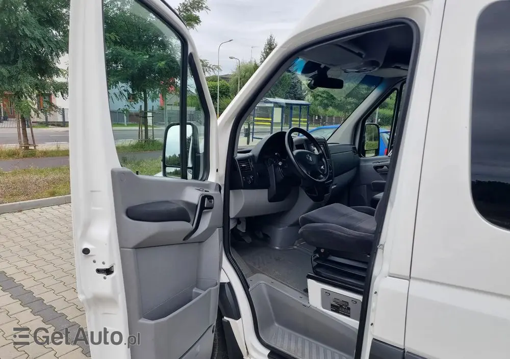 VOLKSWAGEN Crafter 