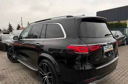 MERCEDES-BENZ GLS 