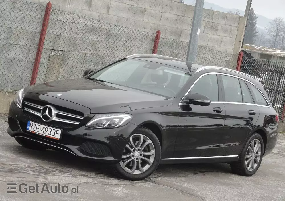 MERCEDES-BENZ Klasa C 220 d 4Matic T 9G-TRONIC Avantgarde
