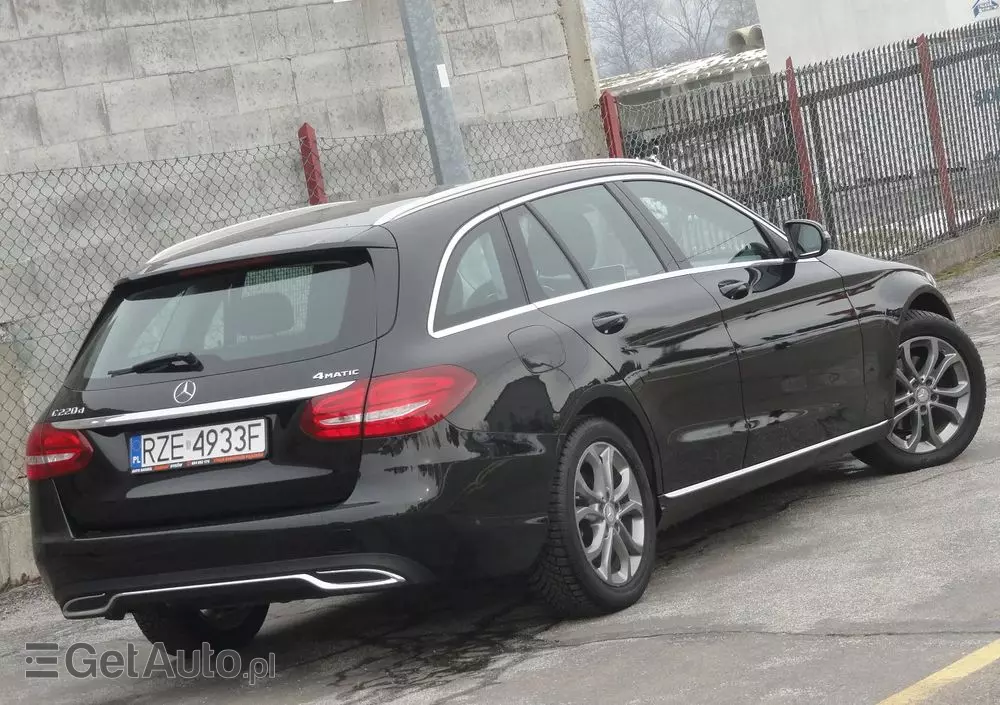 MERCEDES-BENZ Klasa C 220 d 4Matic T 9G-TRONIC Avantgarde