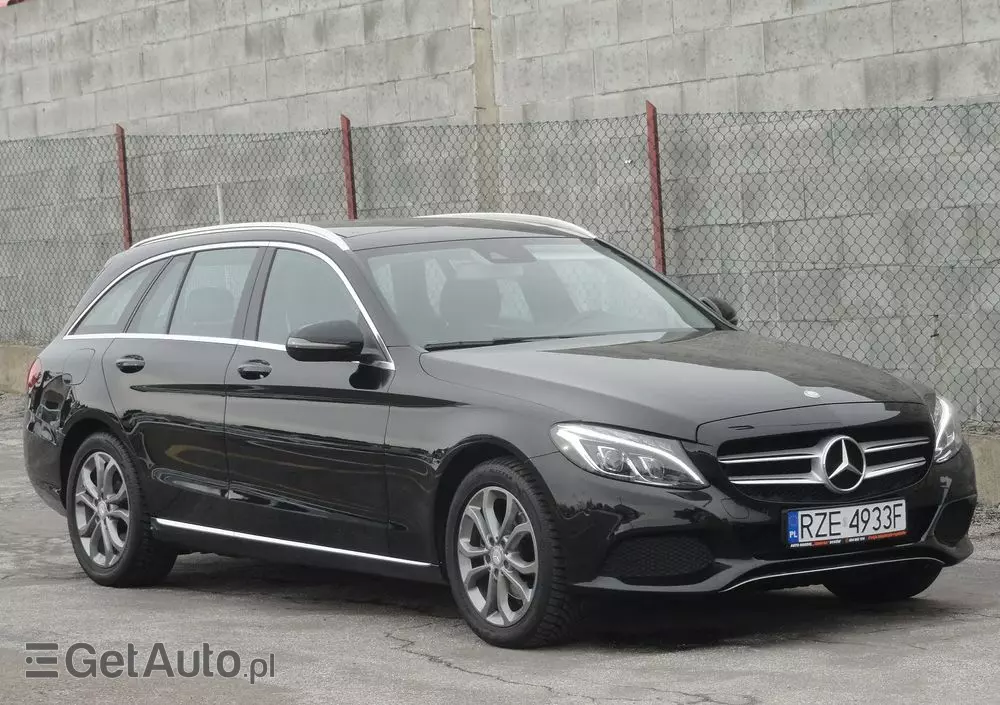 MERCEDES-BENZ Klasa C 220 d 4Matic T 9G-TRONIC Avantgarde