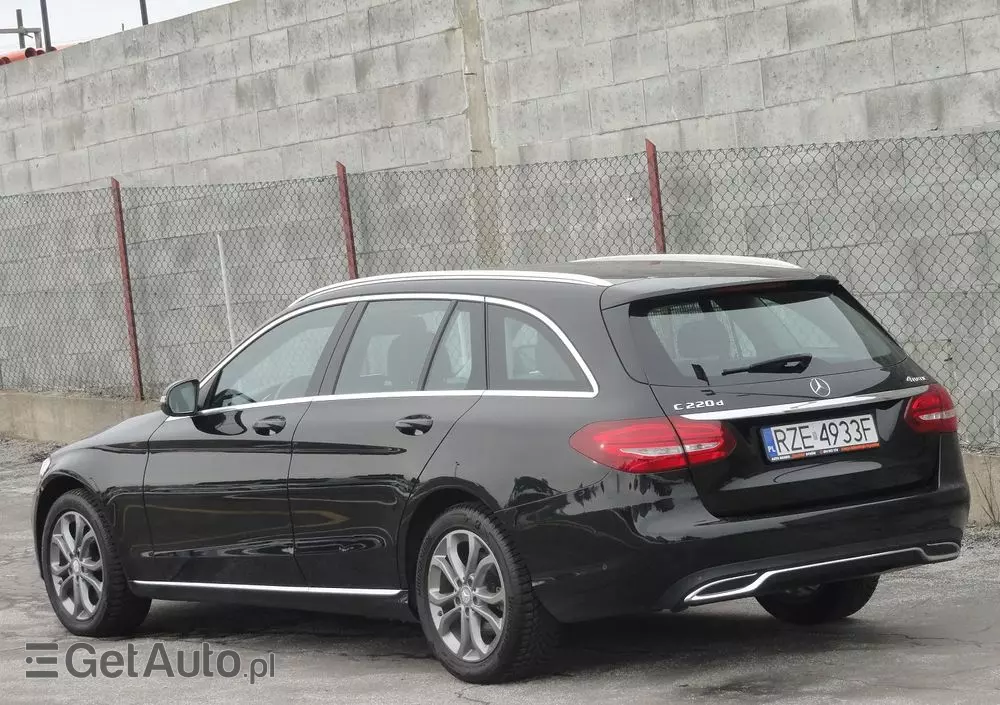 MERCEDES-BENZ Klasa C 220 d 4Matic T 9G-TRONIC Avantgarde