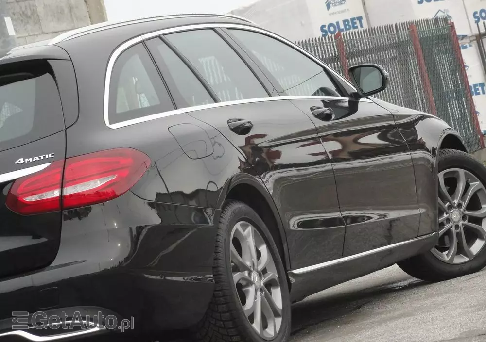 MERCEDES-BENZ Klasa C 220 d 4Matic T 9G-TRONIC Avantgarde
