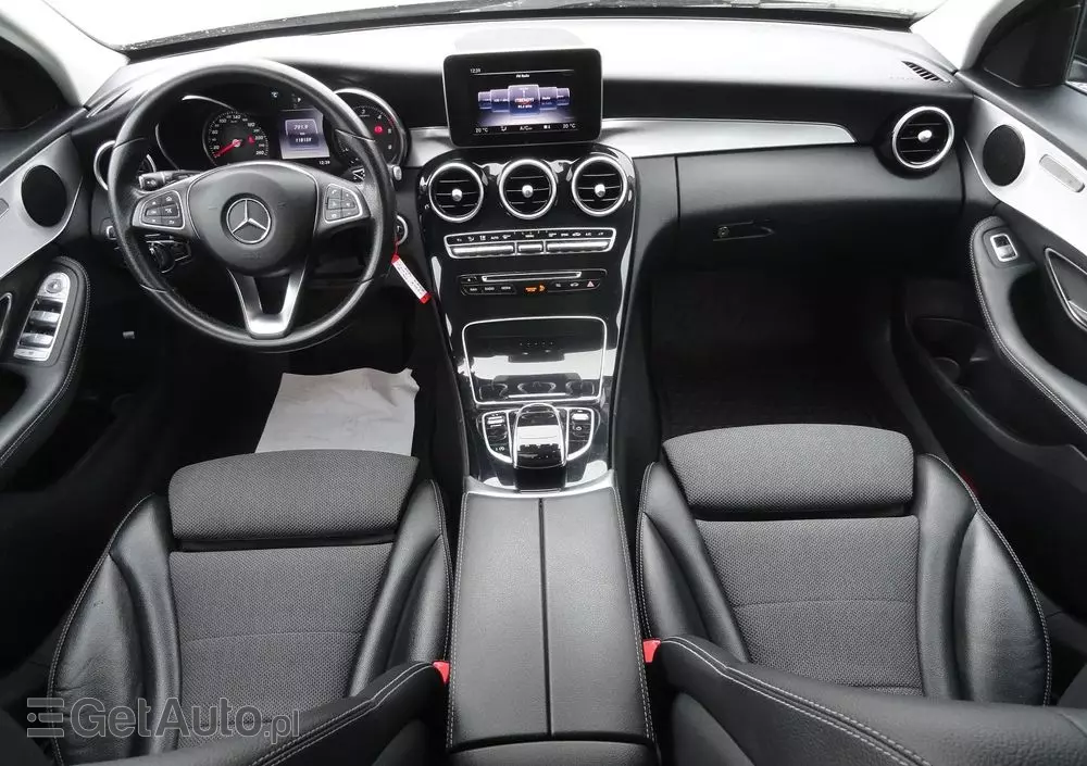 MERCEDES-BENZ Klasa C 220 d 4Matic T 9G-TRONIC Avantgarde
