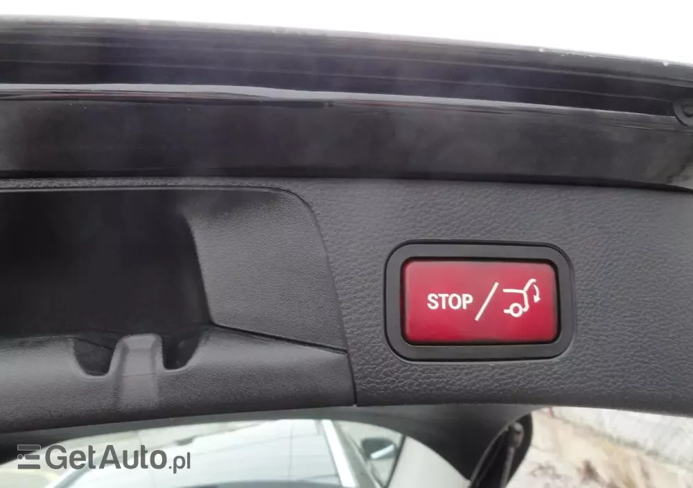 MERCEDES-BENZ Klasa C 220 d 4Matic T 9G-TRONIC Avantgarde