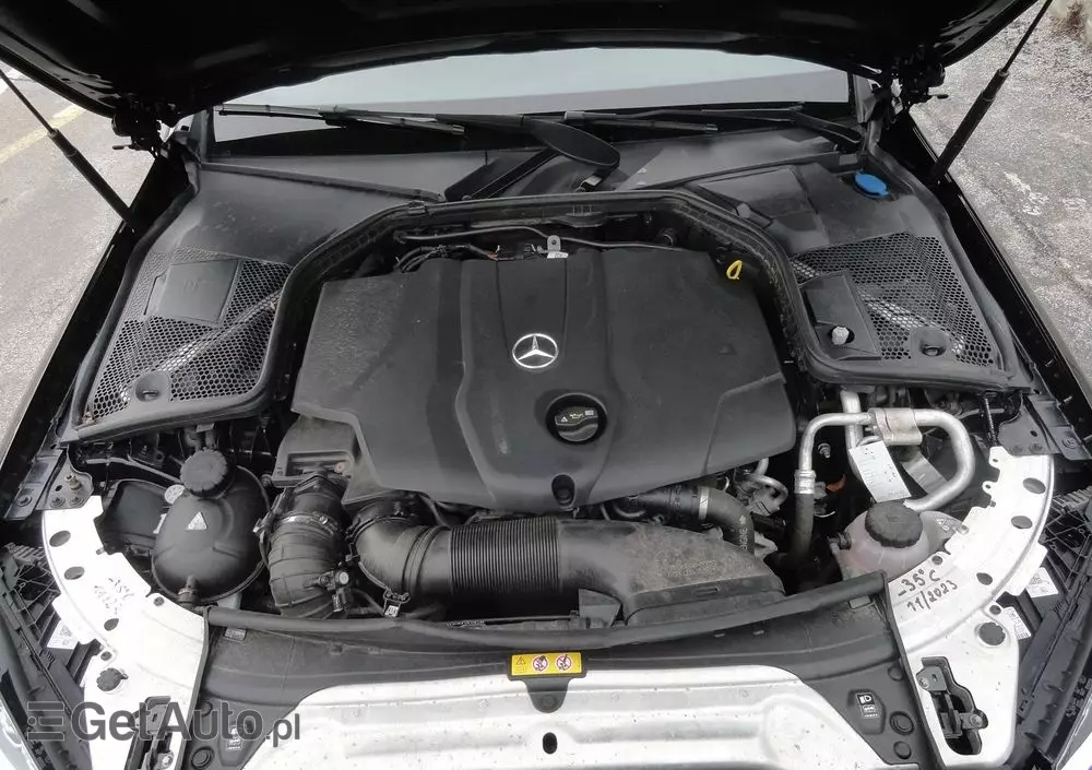 MERCEDES-BENZ Klasa C 220 d 4Matic T 9G-TRONIC Avantgarde