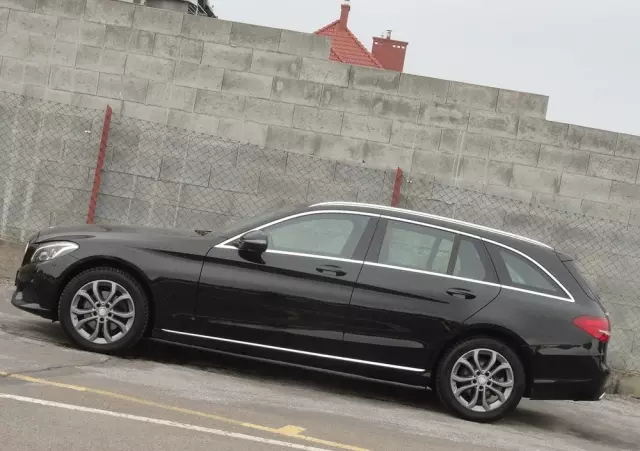 MERCEDES-BENZ Klasa C 220 d 4Matic T 9G-TRONIC Avantgarde