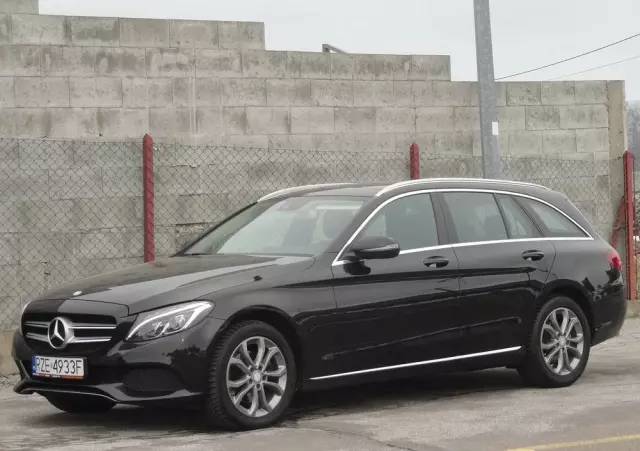 MERCEDES-BENZ Klasa C 220 d 4Matic T 9G-TRONIC Avantgarde