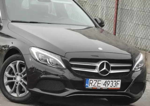 MERCEDES-BENZ Klasa C 220 d 4Matic T 9G-TRONIC Avantgarde