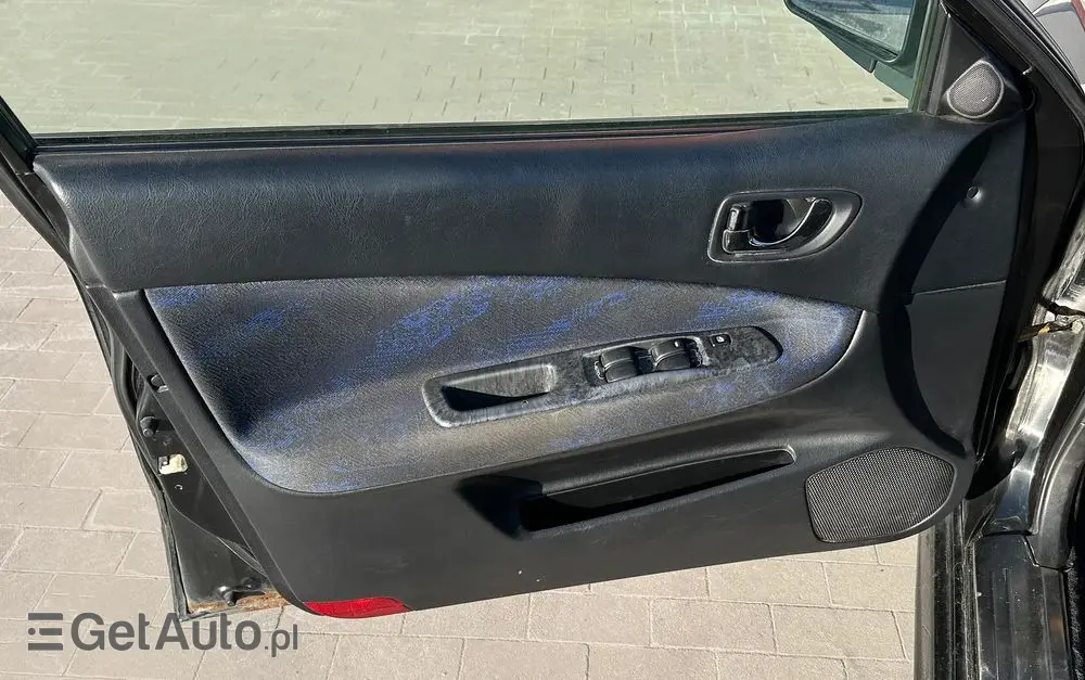 MITSUBISHI Galant 2.5 V6 Avance