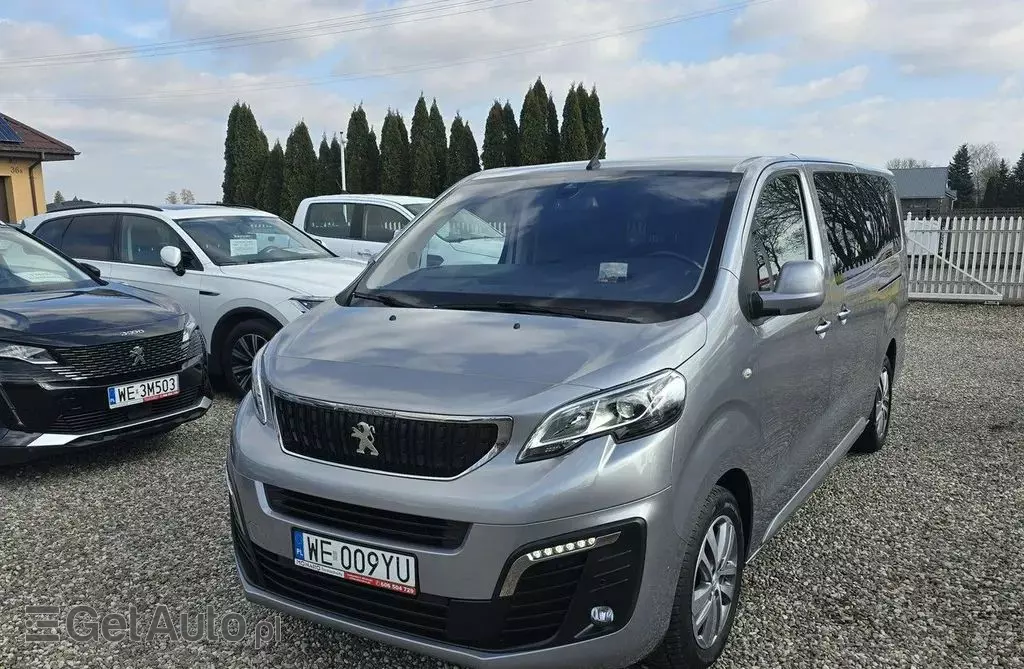 PEUGEOT Traveller 