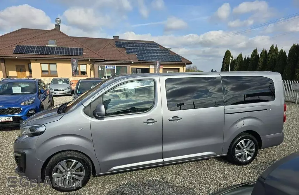 PEUGEOT Traveller 
