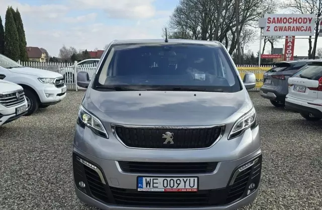 PEUGEOT Traveller 