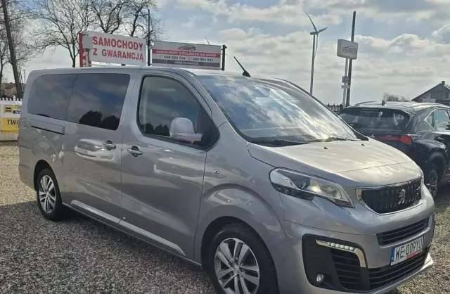 PEUGEOT Traveller 