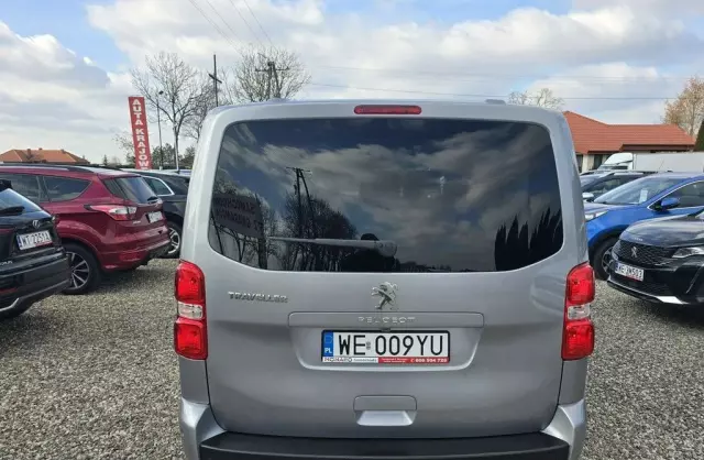 PEUGEOT Traveller 