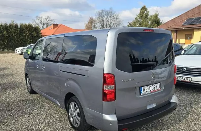 PEUGEOT Traveller 