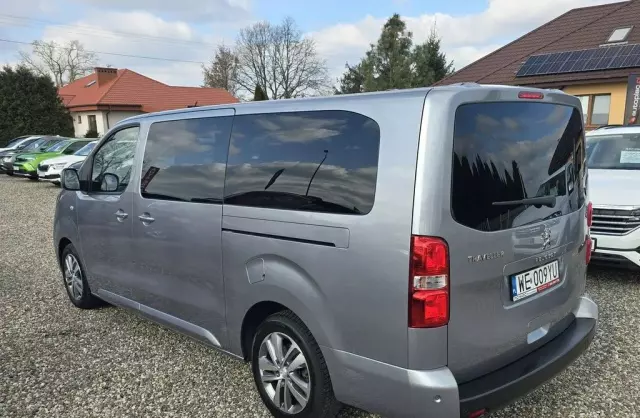 PEUGEOT Traveller 