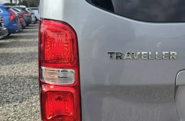 PEUGEOT Traveller 
