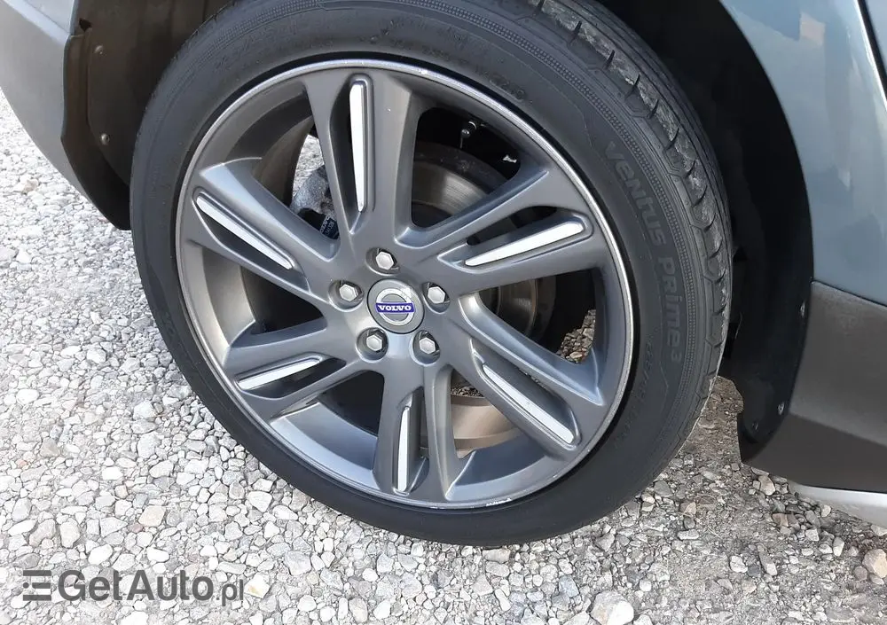 VOLVO V40 Cross Country D2