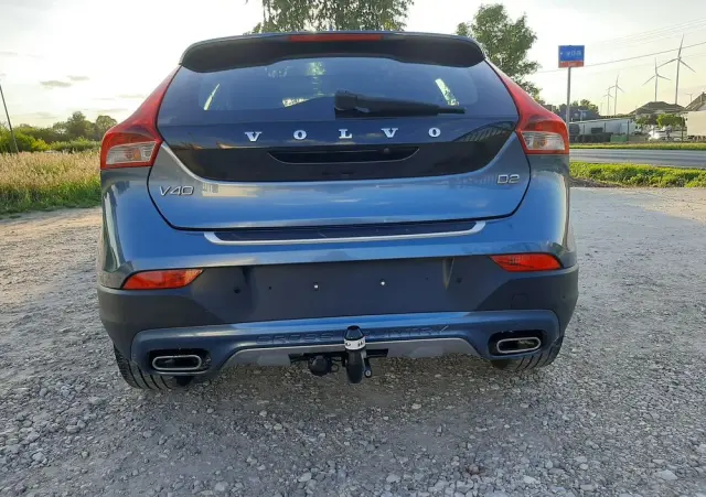 VOLVO V40 Cross Country D2