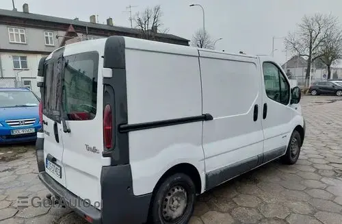 RENAULT Trafic 