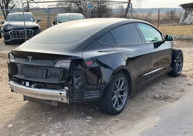 TESLA Model 3 Langstreckenbatterie RWD Hinterradantrieb Business