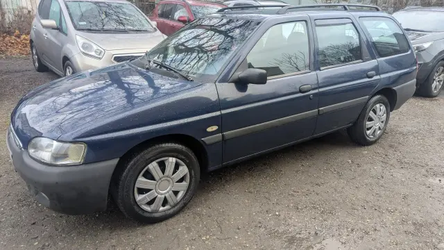 FORD Escort Bolero 2