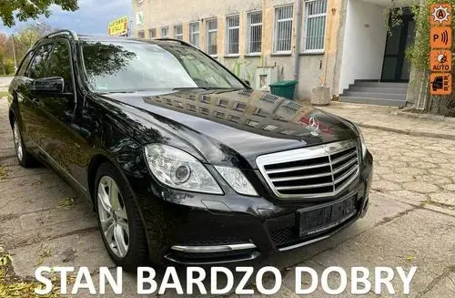 MERCEDES-BENZ 200 