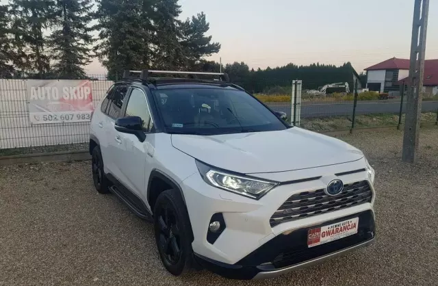 TOYOTA RAV4 